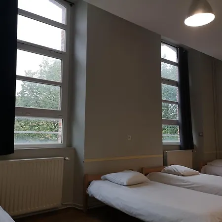 Hostel Hi Amiens