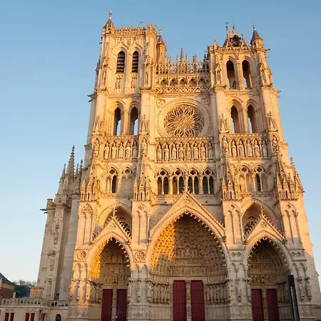 Hi * Amiens